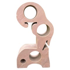 Escultura modernista abstracta de piedra
