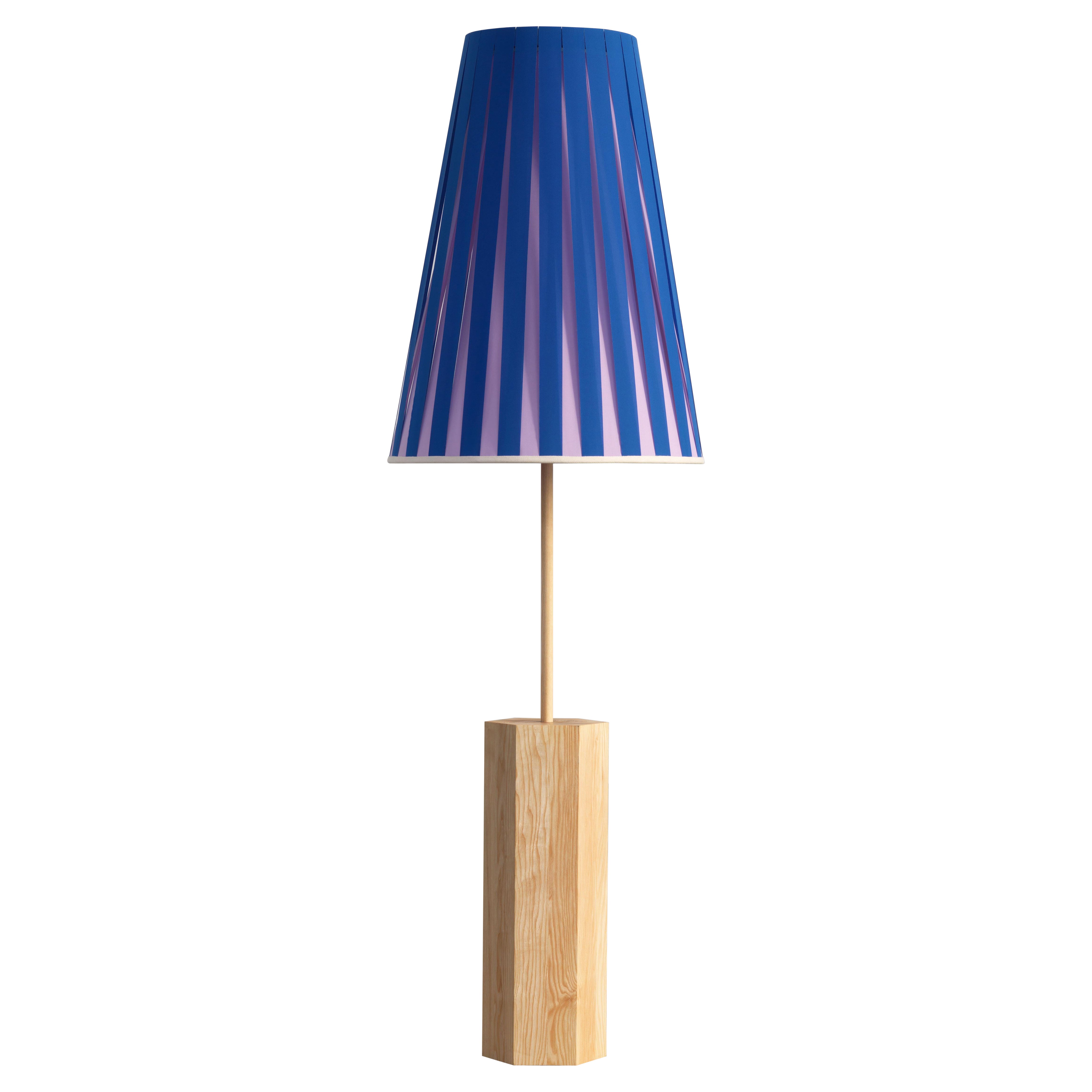 Lampadaire haute couture bleu et lilas de Servomuto