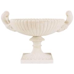 Italian Neo Classical Tazza, carved of white Carrera marble, circa 1780
