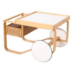 Carrello da tè in betulla con piastrelle in ceramica degli anni '70 di Alvar e Aino Aalto per Artek