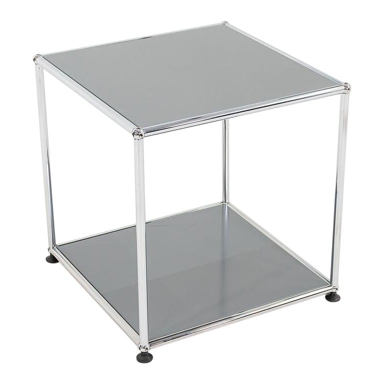 Usm Haller 2010s Secondo Ciclo Tavolino / Tavola da tavolo in grigio medio 20x20x21 2x Disponibile in vendita