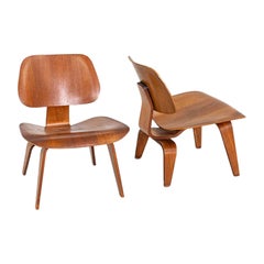 1950s Pair of Herman Miller Eames LCW Lounge Chairs in Calico Ash