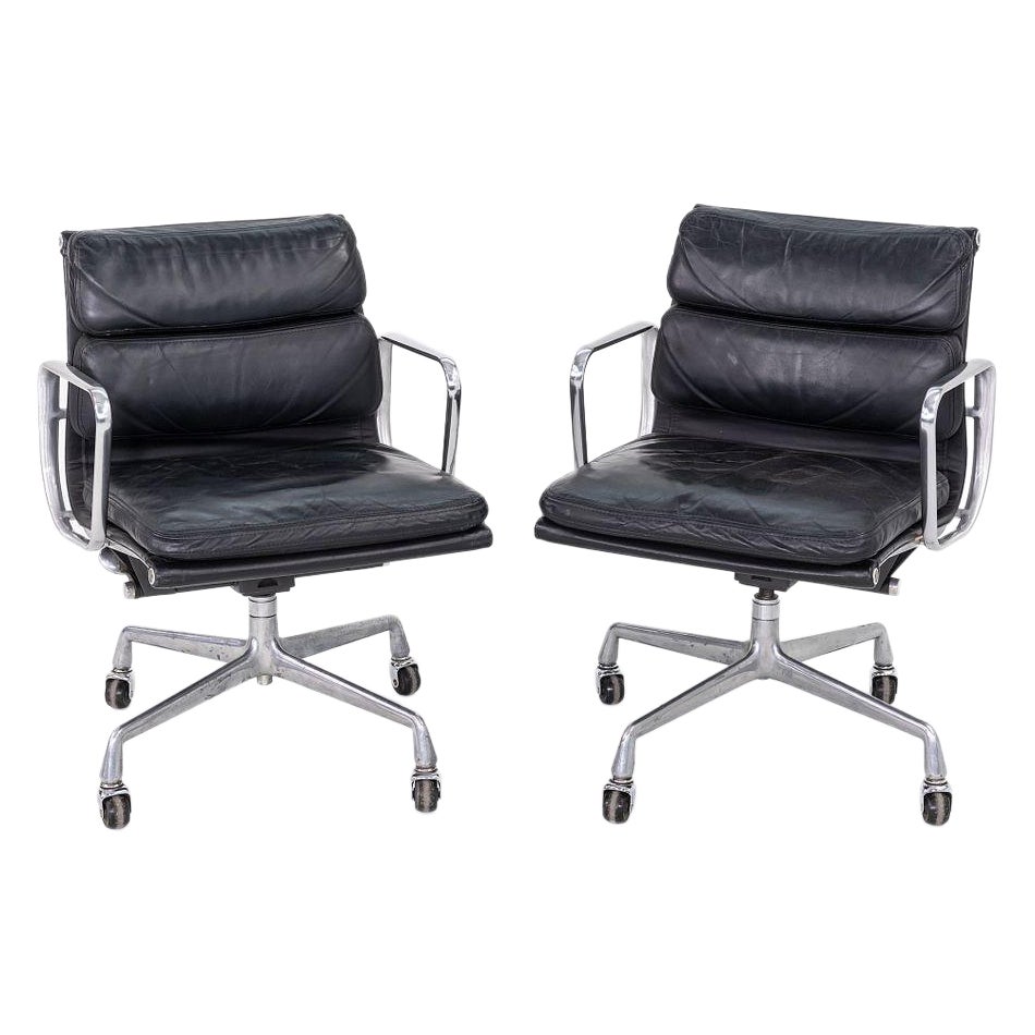 1981 Herman Miller Eames Soft Pad Management Desk Chair w/ Fabric Back