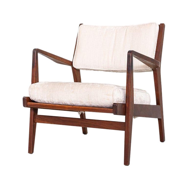 1960s Jens Risom Design U-430 Lounge Chair with Arms in Walnut and Fabric