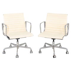 2007 Herman Miller Eames Aluminum Group Management Desk Chair in Ivory Leather
