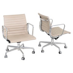 2012 Herman Miller Eames Aluminum Group Management Desk Chair Off-White Leather