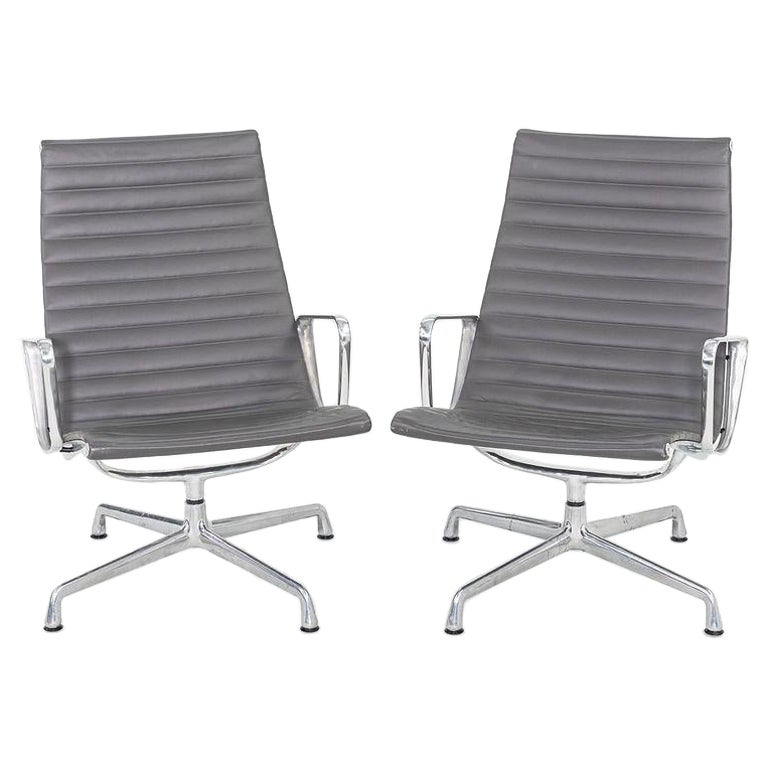 Chaises longues de groupe Eames en cuir gris 2013 Herman Miller