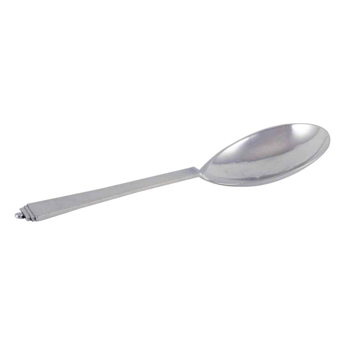 Pirámide Georg Jensen. Cuchara de servir muy grande de plata de ley.