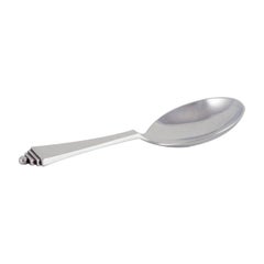 Pirámide Georg Jensen. Cuchara compota de plata de ley.