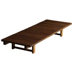"Les trois Arcs" Daybed de Charlotte Perriand, Francia, años 70