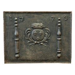 Plaque de cheminée d'époque Louis XV du 18ème siècle « Arms of France »