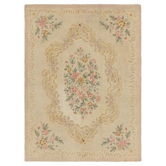 Tappeto vintage con ganci in crema con medaglione floreale  Rug & Kilim