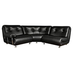 Divano ad angolo modulare G-Plan / Sedia in ecopelle nera Mid Century Vintage Retro