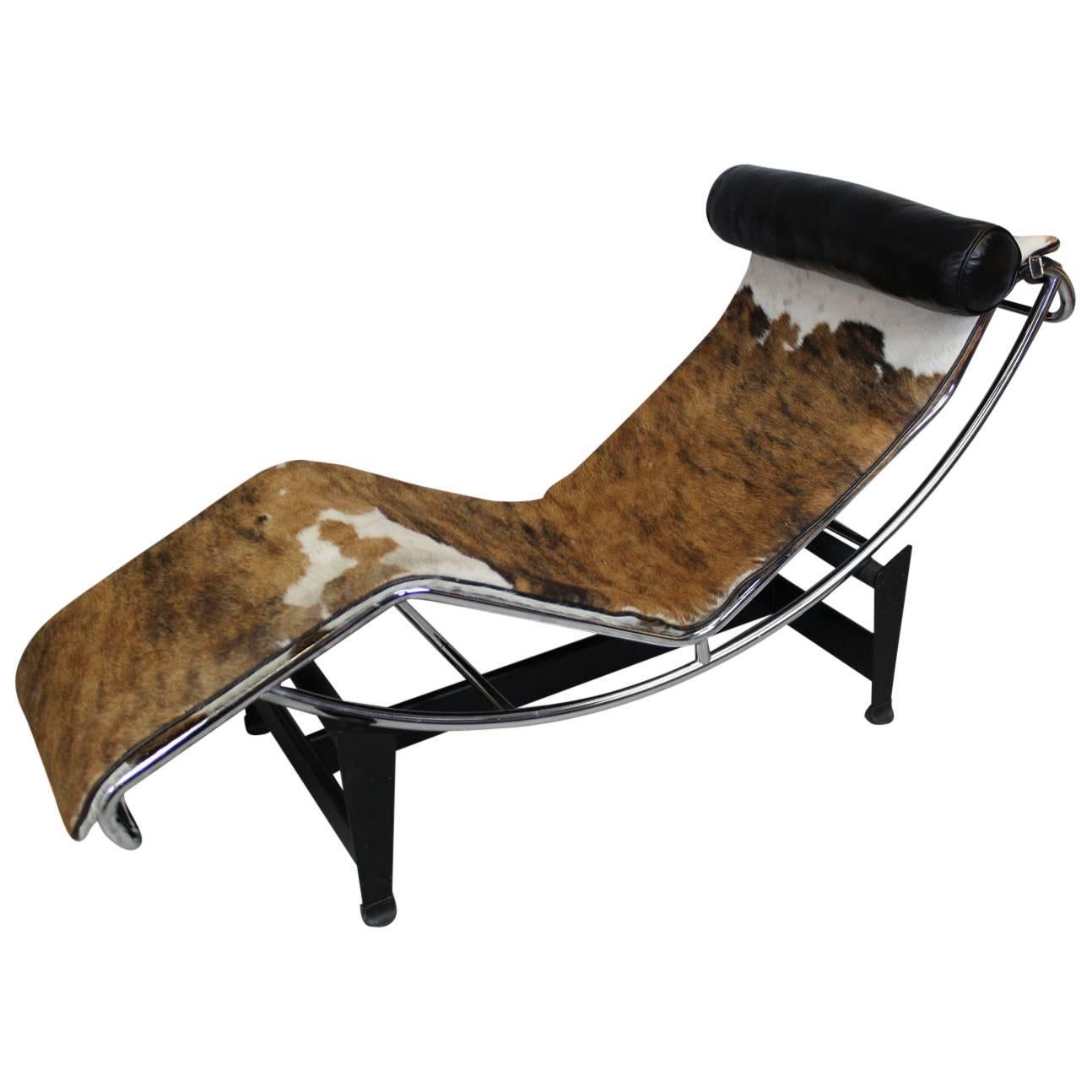 Le Corbusier LC4 Chaise Lounge Manufactured by Cassina