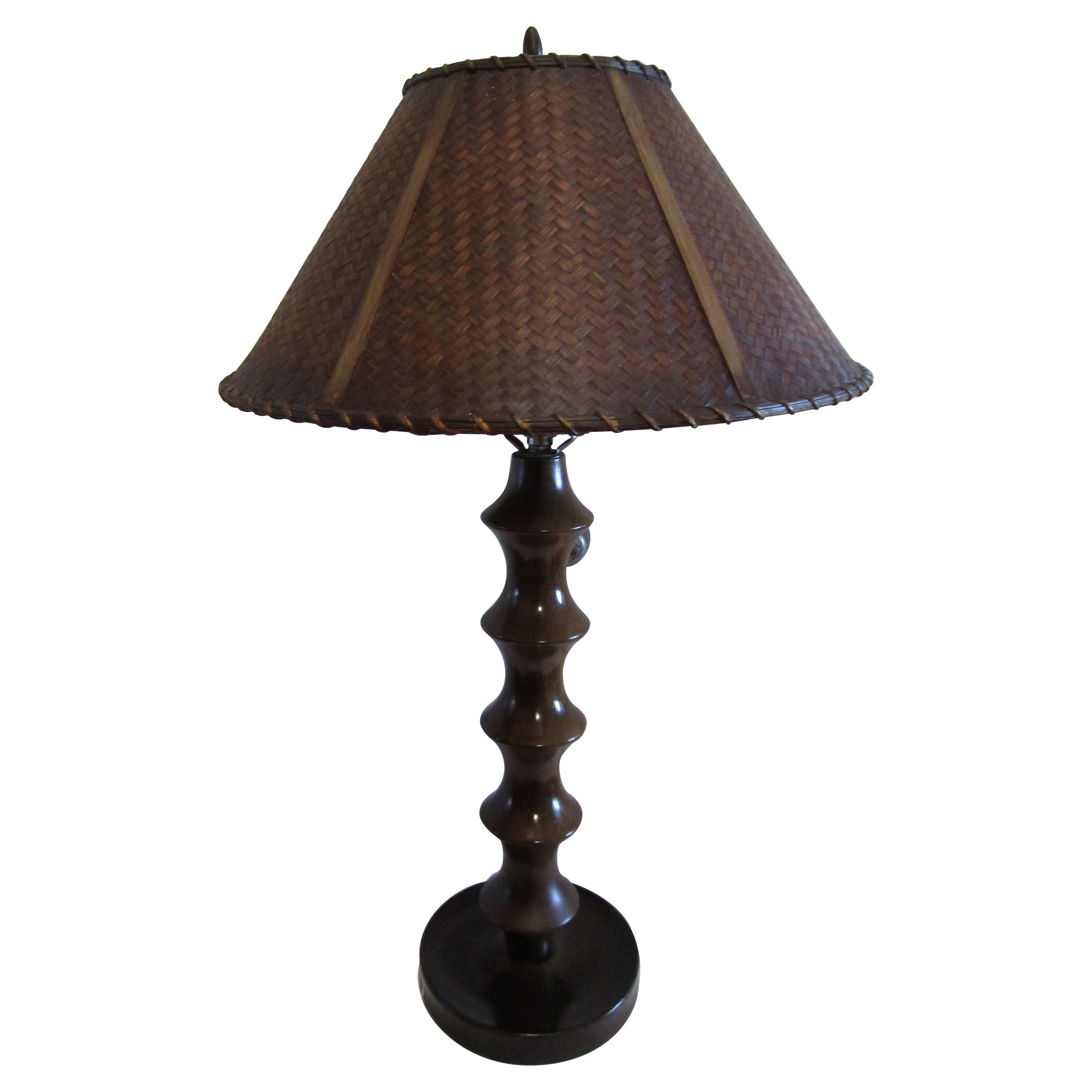 The Vintage Tischlampe aus gedrechseltem Holz im französischen Geschmack