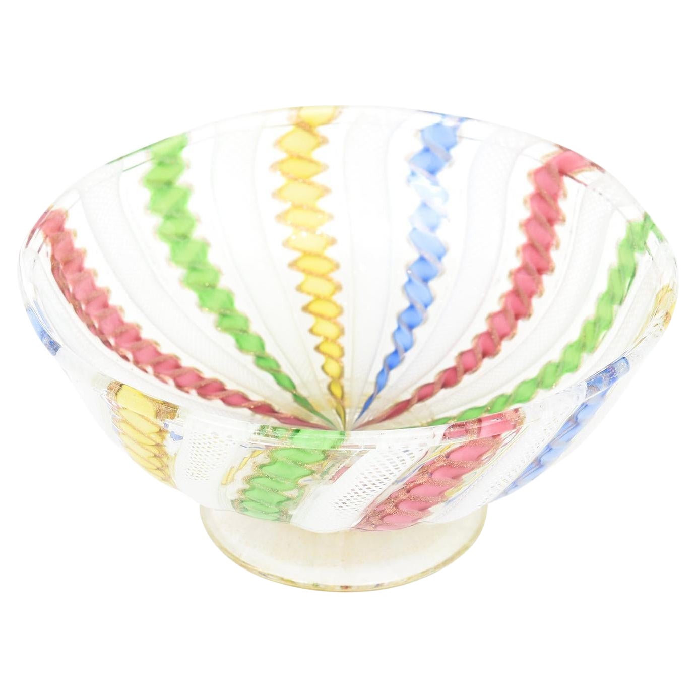 Cuenco vintage de cristal de Murano Venini con pedestal y cintas de Latticino en venta