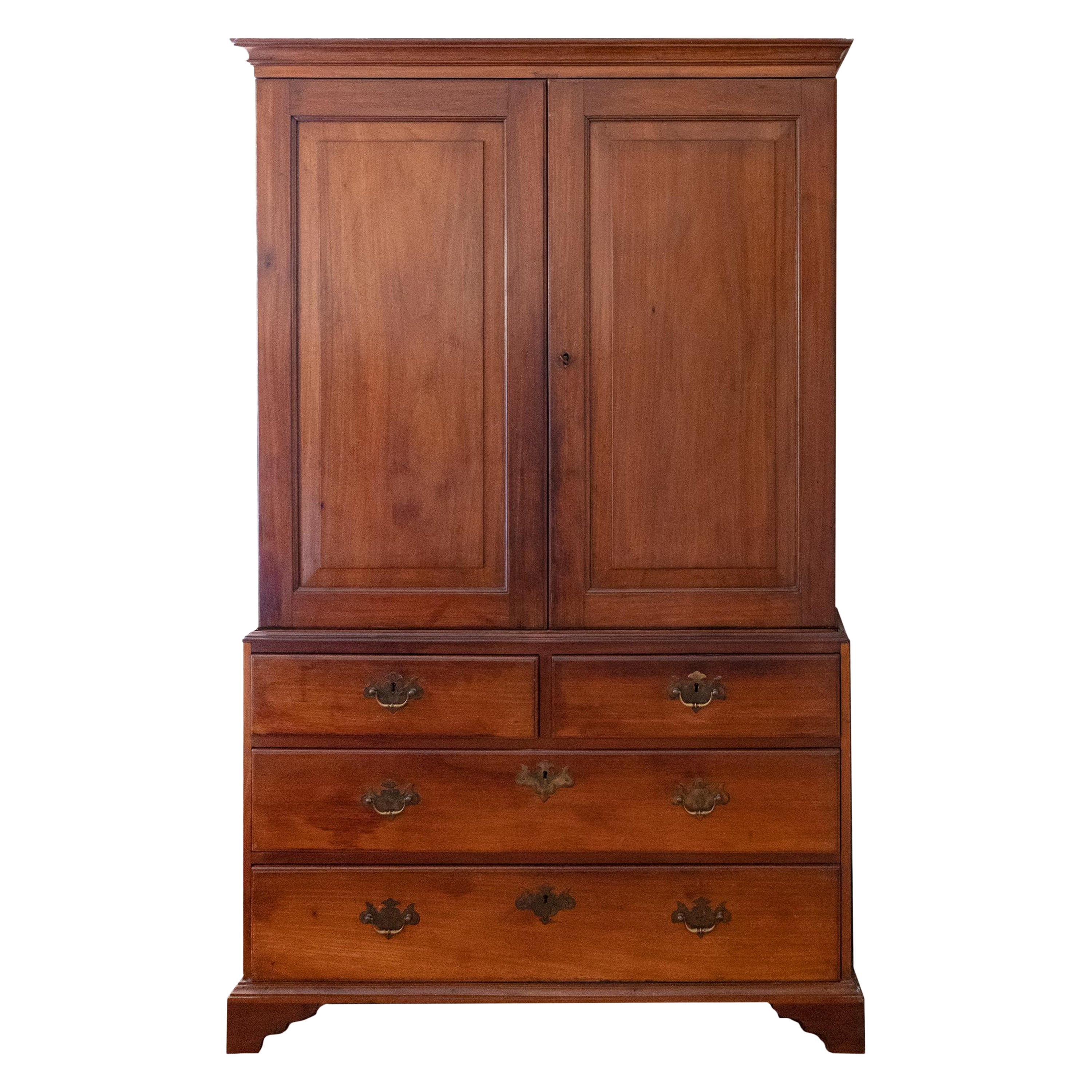 Kleiderschrank im georgianischen Stil des 19. Jahrhunderts, Portugal im Angebot