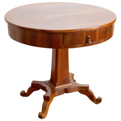 Italienisch, Toskana, 1-Schubladen-Mitteltisch aus hellem Nussbaum, ca. 1830