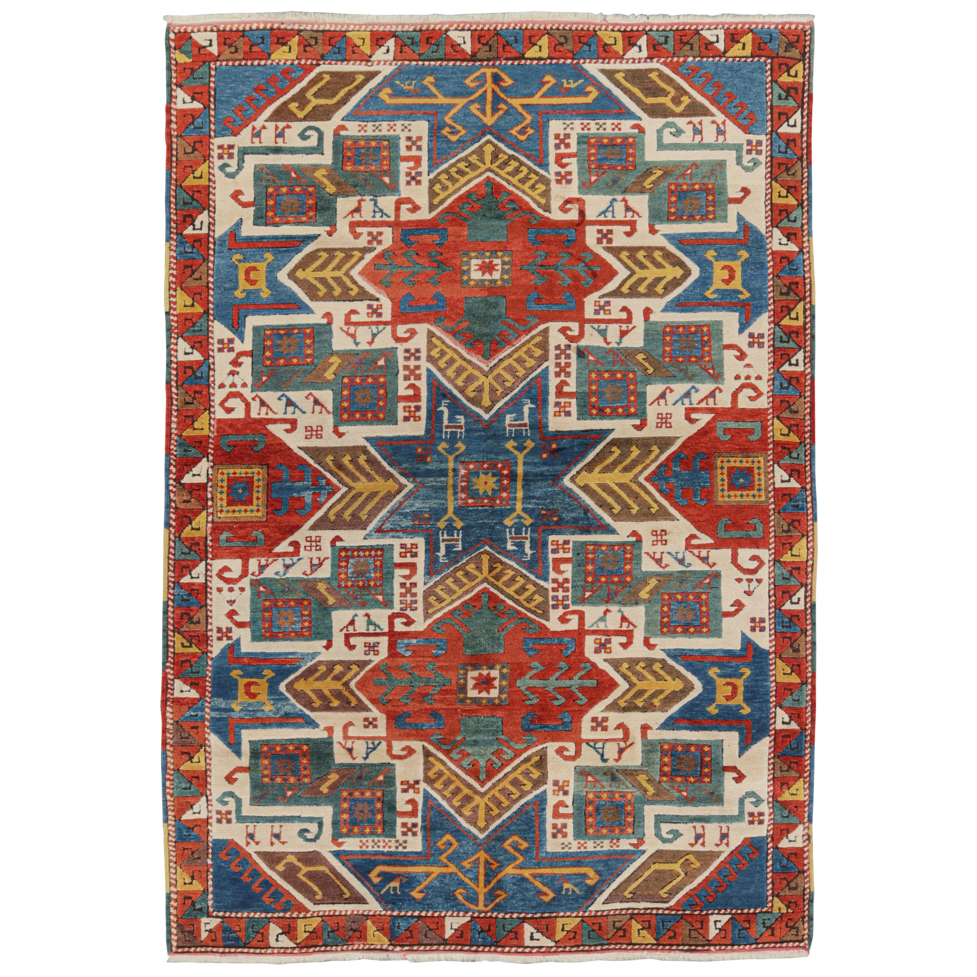 Tapis tribal turc vintage crème avec médaillons polychromes  Rug & Kilim