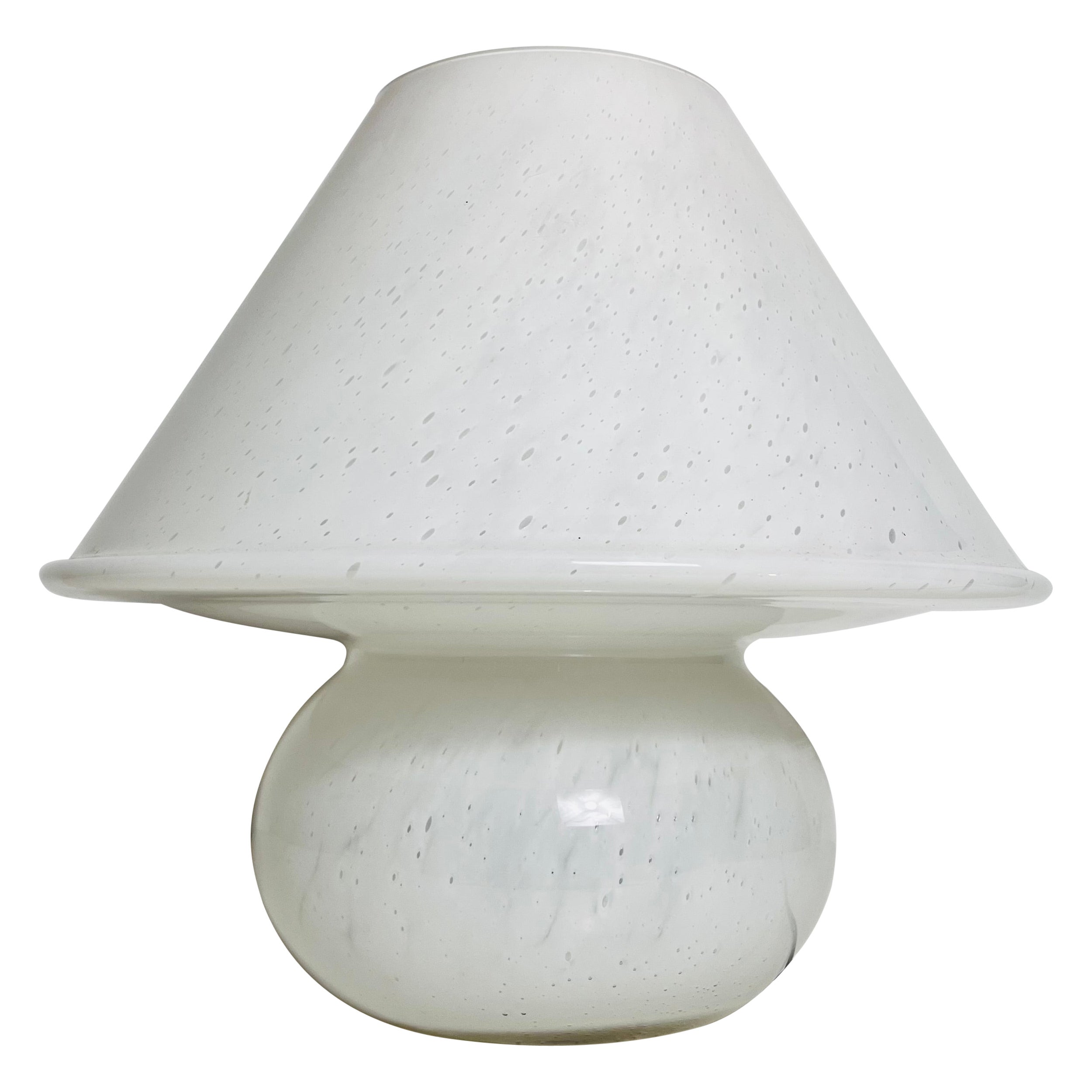 Lampada da tavolo a fungo in vetro molto grande di Limburg, Germania, anni '70 in vendita