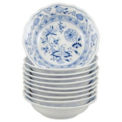 Meissen, Germany. Blue Onion pattern. Set of ten small bowls in porcelain.