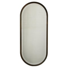 Capsula Miroir biseauté en forme de pilule avec encadrement complet en patine bronze contemporaine, XL