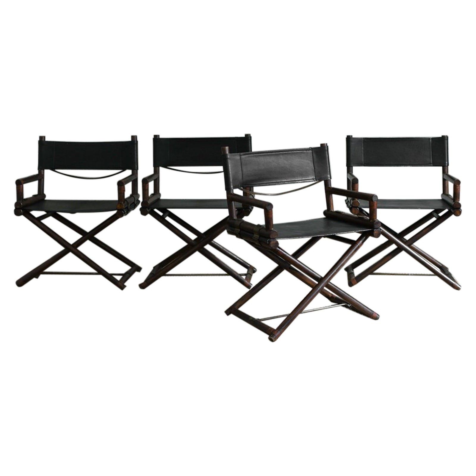Set di 4 sedie da regista in bambù e pelle nera, McGuire San Francisco 1970
Dettagli del prodotto
Realizzato con rilegature in pelle e dettagli in ottone brunito.
Dimensioni: 60 L × 80 H x 43 D cm