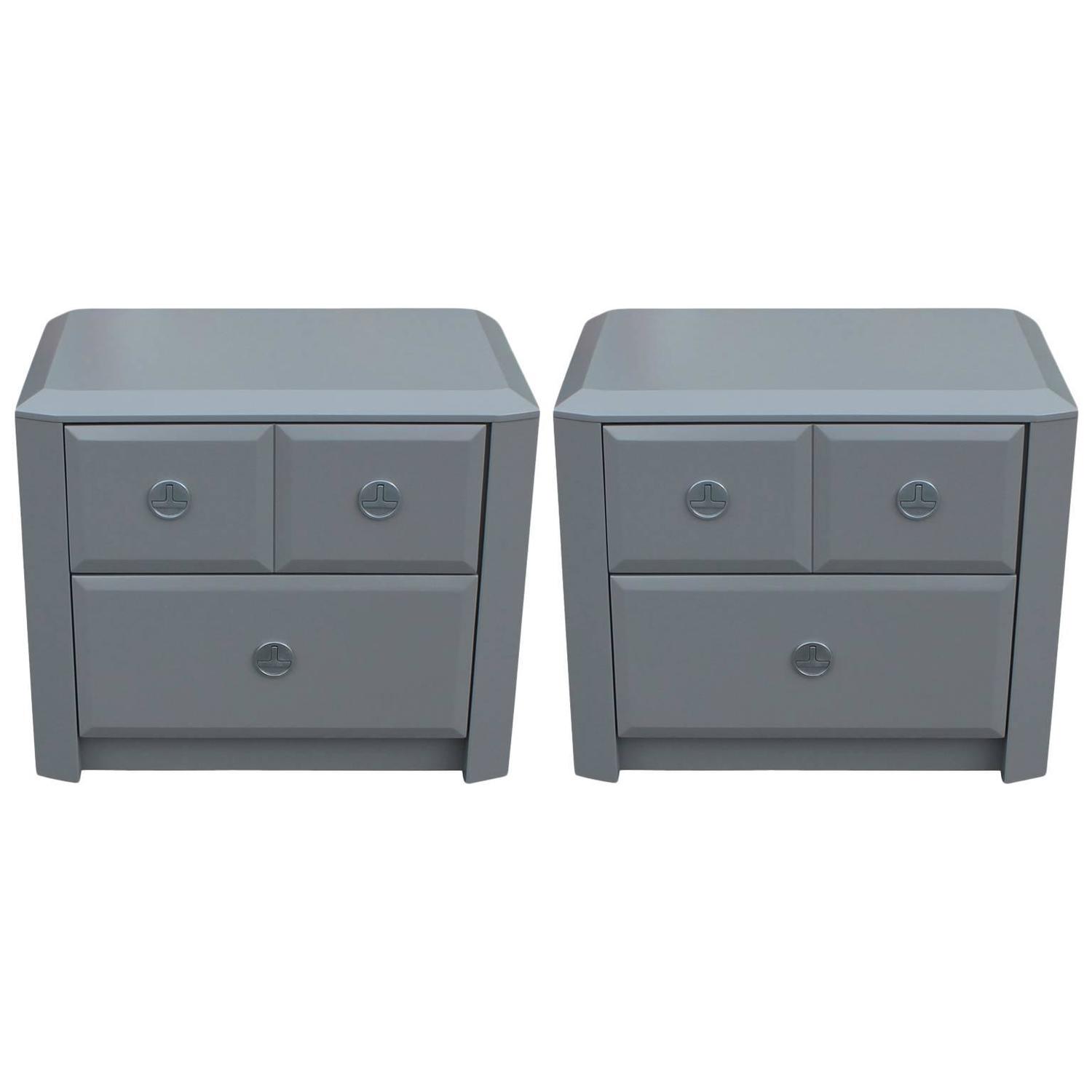 Striking Pair of Grey Lacquered Nightstands For Sale at 1stdibs