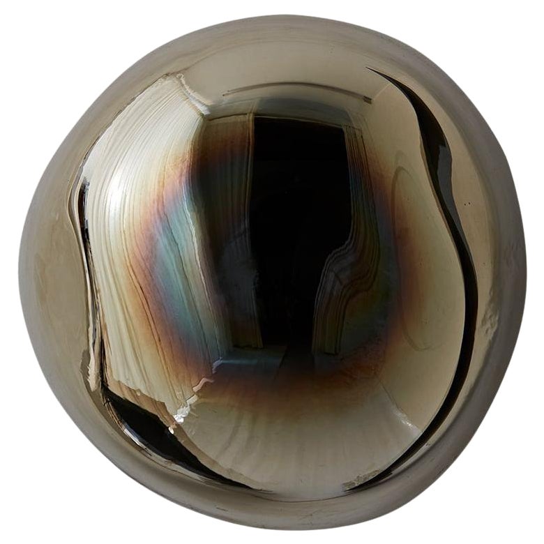 Lapis 27 Specchio scultoreo in argento bruciato con vetro soffiato a mano di Homa in vendita