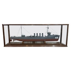 Modello di nave USS Jenkins & Jenkins con custodia