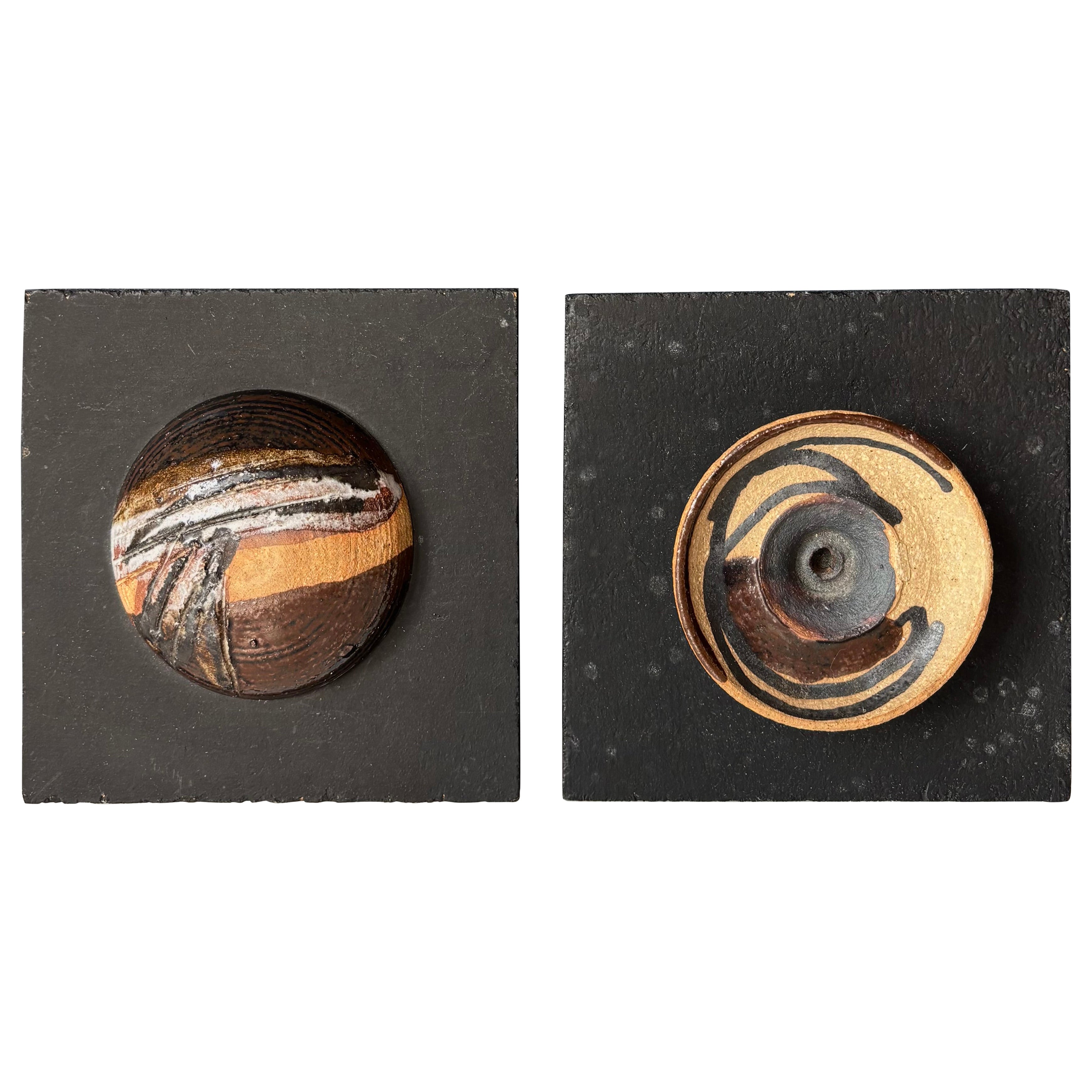 Paire de petites plaques d'art murales en céramique, 1970
