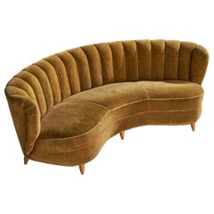 Dänische Designerin, geschwungenes Sofa, Holz, Stoff, Dänemark, 1940er Jahre