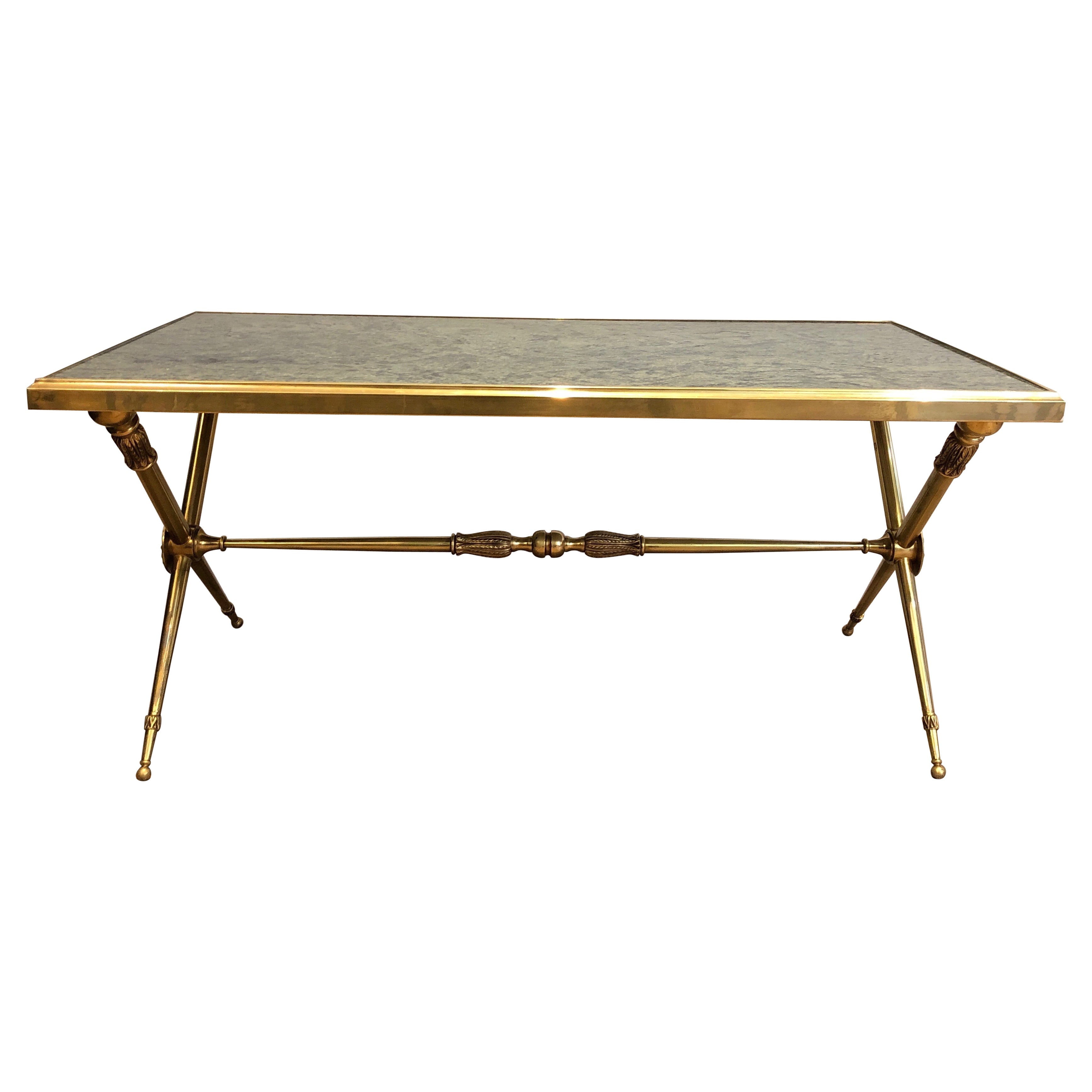 Tavolino in ottone in stile neoclassico con piano in marmo nello stile di Raymond Subes