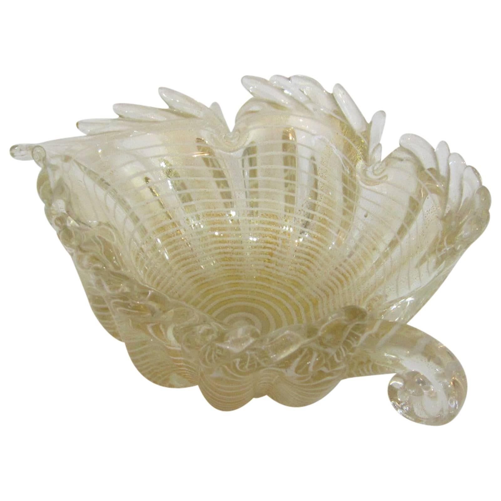 Barovier e Toso Spivali Handblown Murano Glass Leaf Dish with Handle For Sale