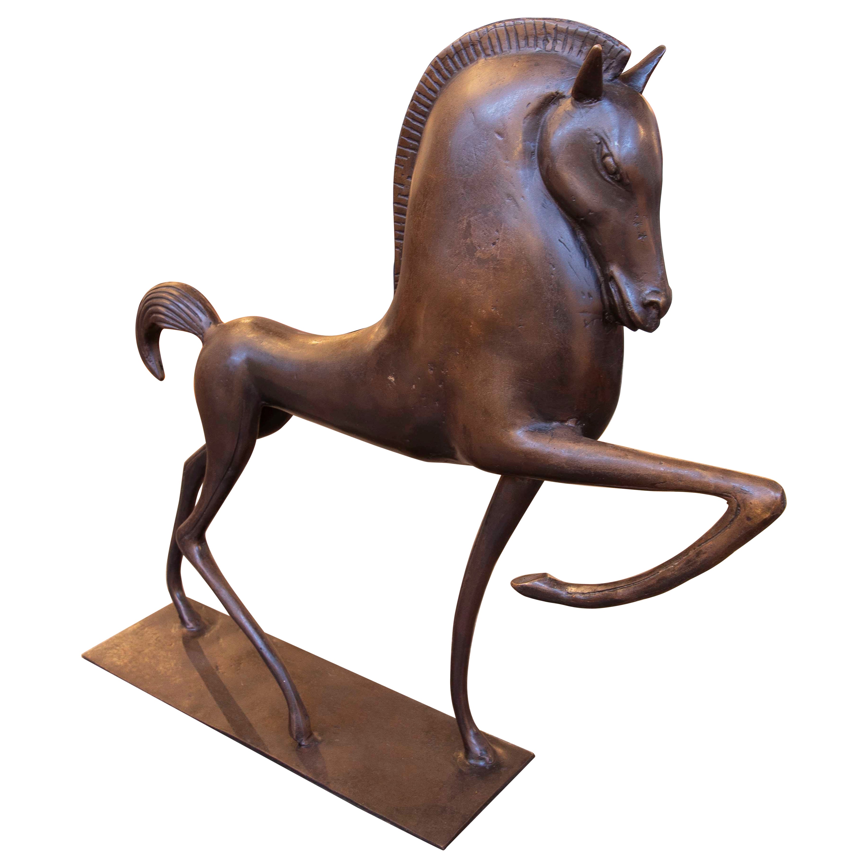 1990er Jahre Bronze-Pferdeskulptur mit dynamischer Haltung und rechteckigem Sockel