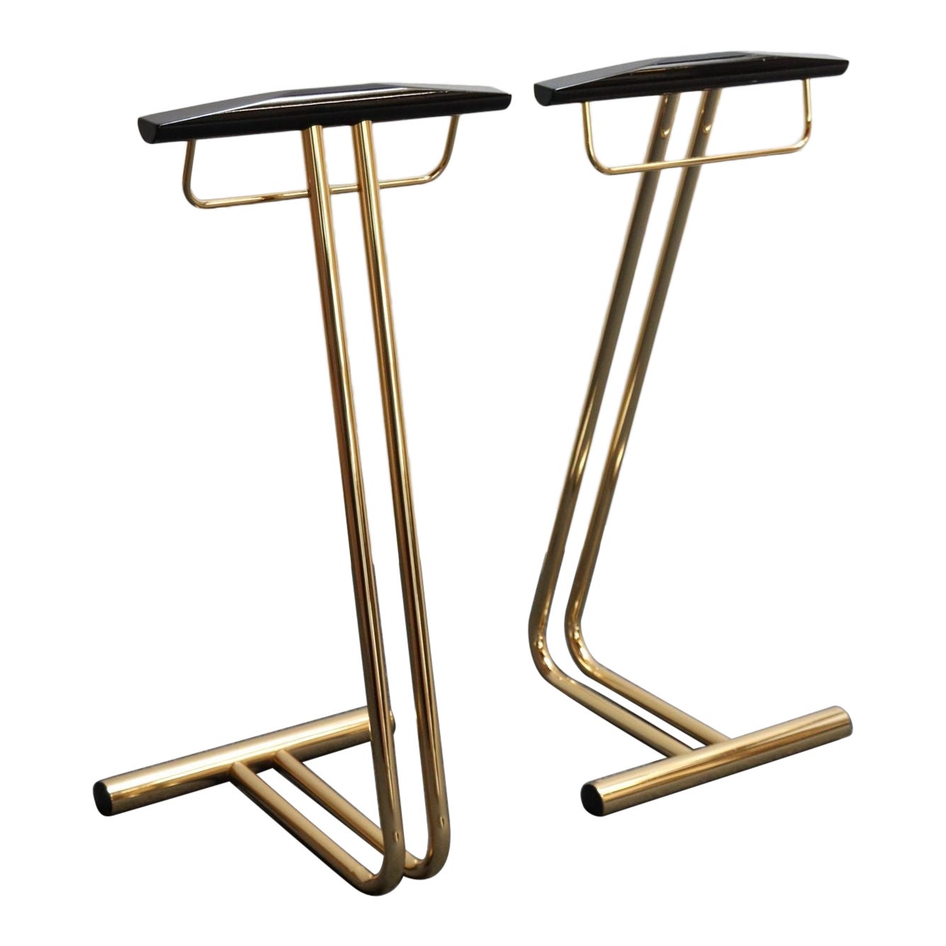Pair of Vintage Italian Valets / Dress Boys in Polished Brass and Lacquered Wood For Sale