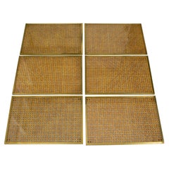 Sets de table ou chargeurs en lucite, osier et laiton de Christian Dior, 6 pièces