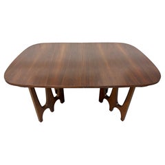 Table de salle à manger en noyer Broyhill Brasilia 2 Mid-Century Modern