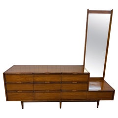 Mid-Century Modern 10-Drawer Walnut Dresser W/Mirror