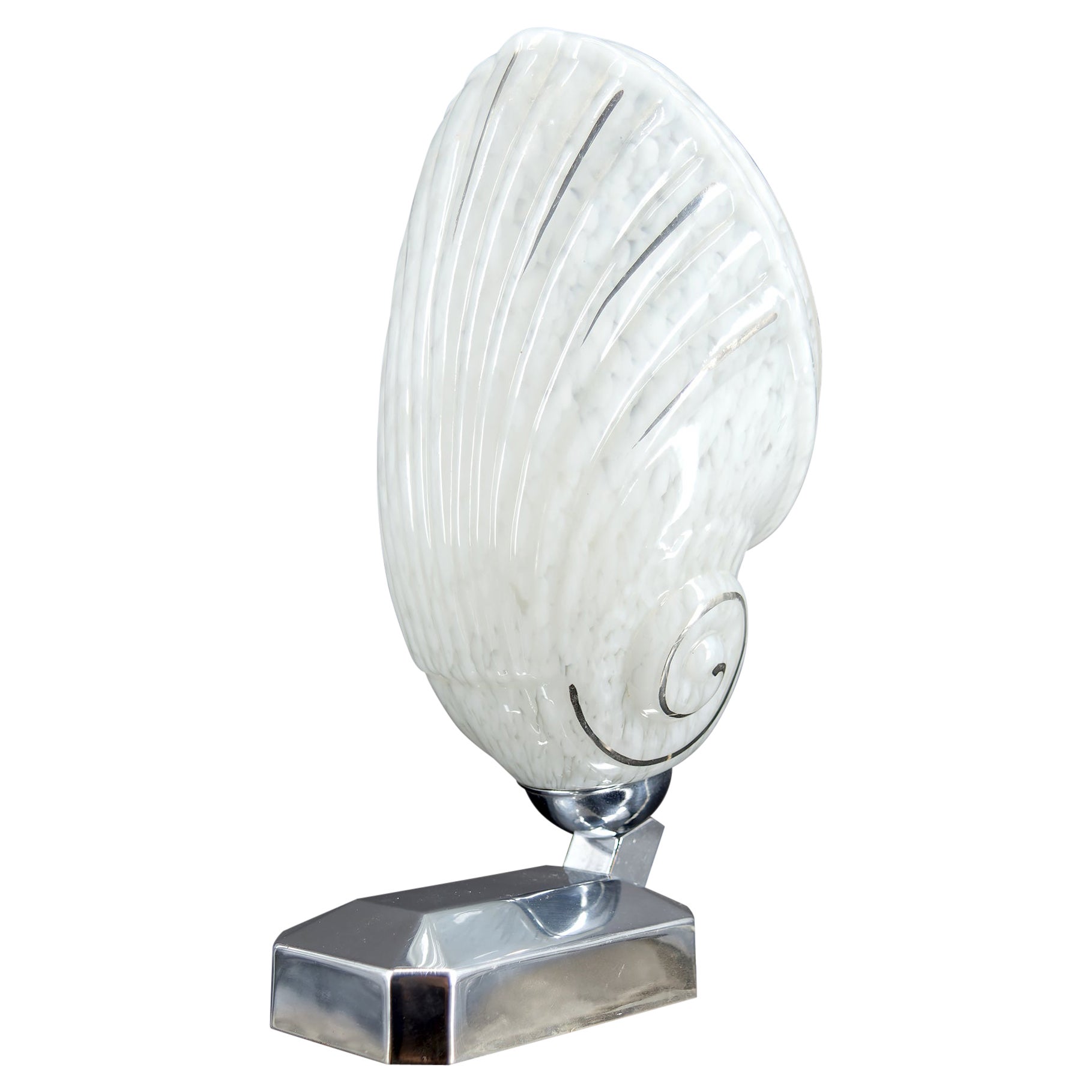 Lampe "Shell" Art Déco Moderniste / Steamline, Chrome & Verre, France, circa 1930 en vente