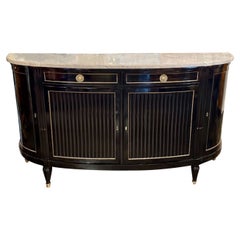 Buffet Louis XVI en forme de D