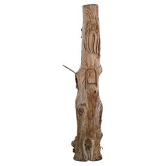 105" Große handgeschnitzte figurale Totem-Skulptur aus Holz, Geister, Tiere, Baumtruhe, Totem