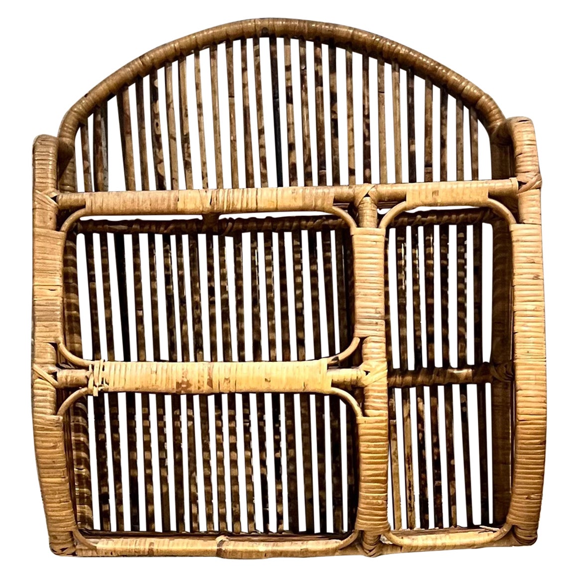 1950er Jahre Midcentury Französisch Rattan Wandregal Cubby
