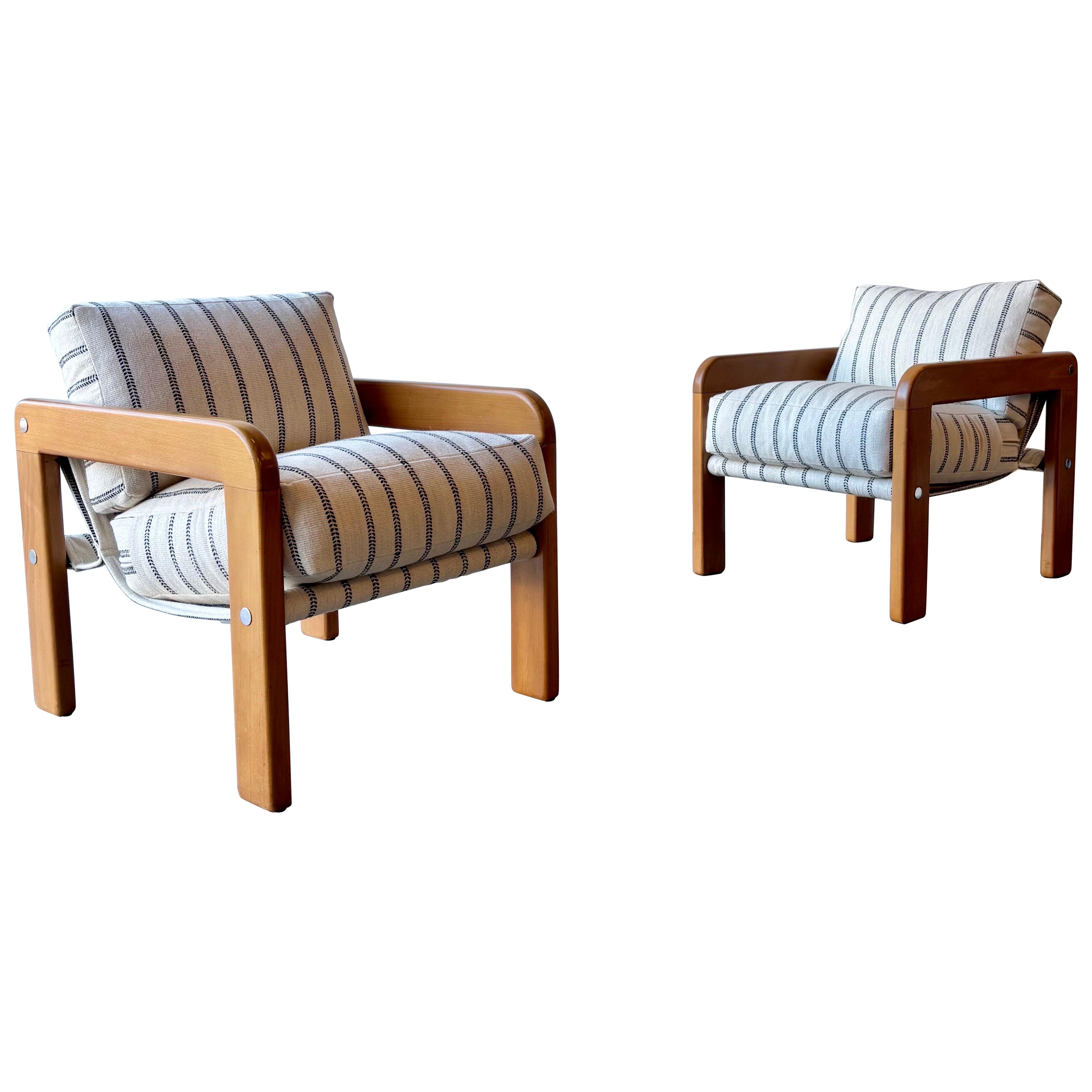 Vintage Modern Lounge Chairs, a Pair For Sale