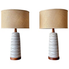 Atemberaubendes Paar Jane und Gordon Martz-Lampen, Marshall Studios