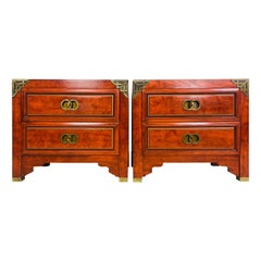 Asiatisch inspirierte Mid-Century-Modern-Nachttische/ ein Paar