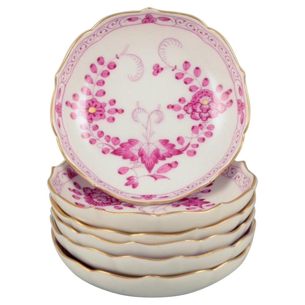 Meissen, Germany. Set of six "Pink Indian" caviar bowls/butter dishes.