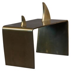 Tavolino Gold Shark di Giulia Maria Ligresti