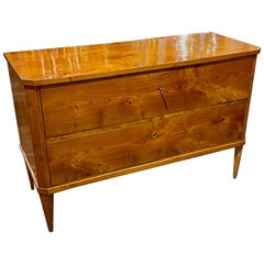 German Biedermeier Walnut Commode