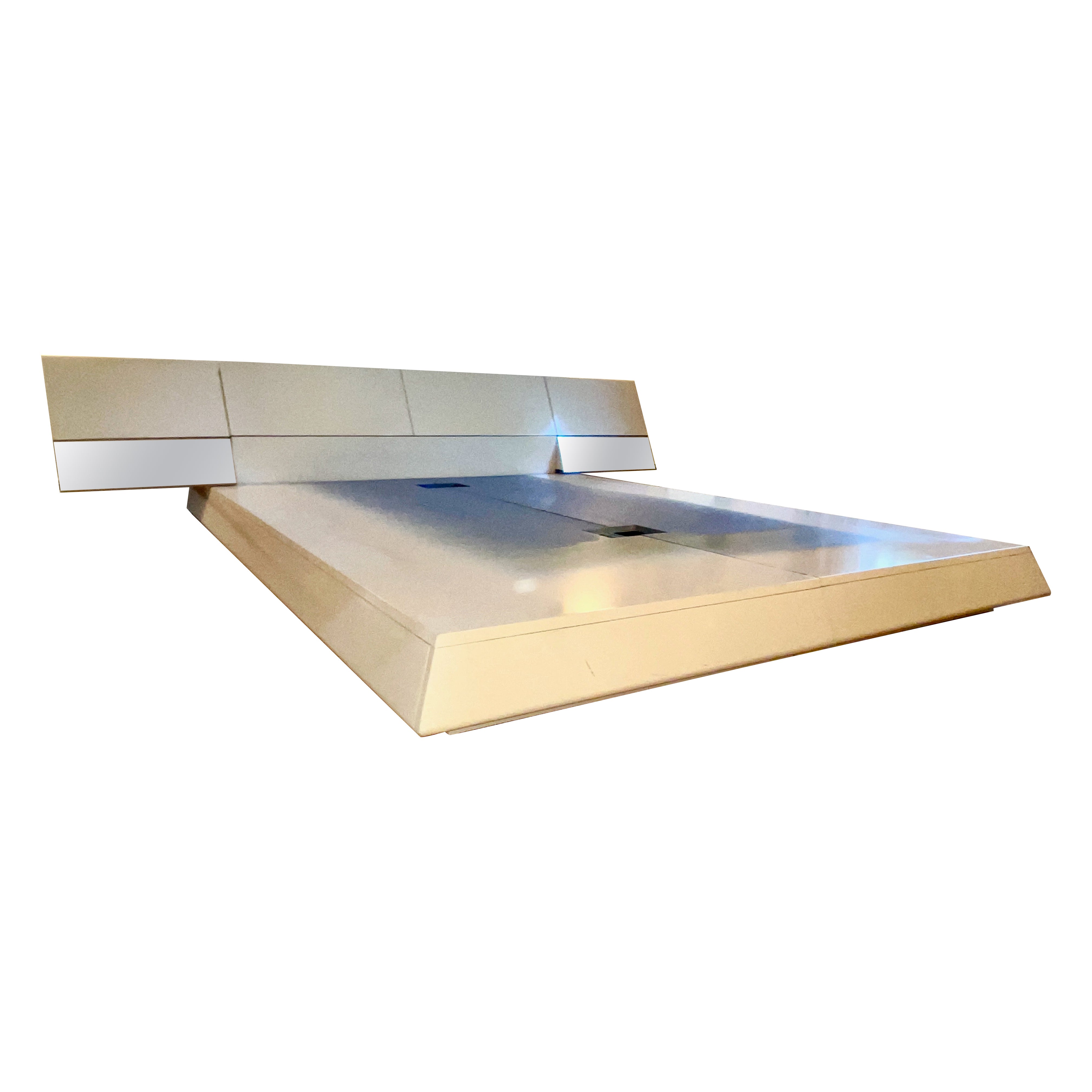 What is the point of a floating bed?